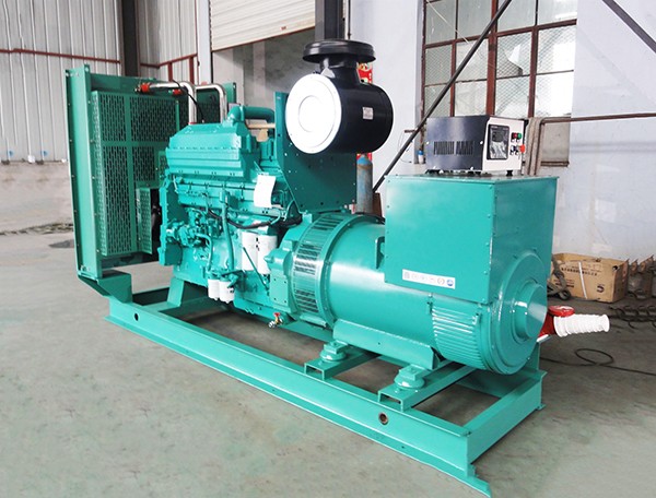 康明斯系列柴油发电机组 700KW